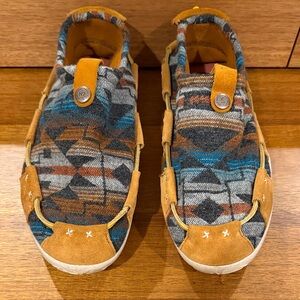 Nike Pendleton Multicolor Geometric Loafers